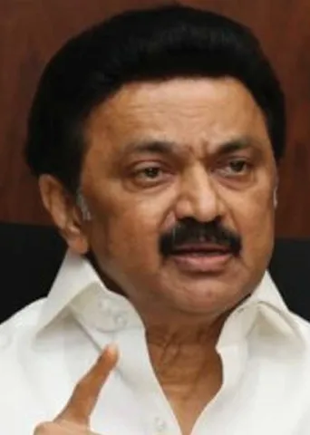 ராங்கால் மாஜிகளுடன் தொடர்பு! போலீஸ் அதிகாரிகளை பொளந்து கட்டிய ஸ்டாலின்! மேயர் தேர்தலுக்கு முன் வேலுமணி அரெஸ்ட்!