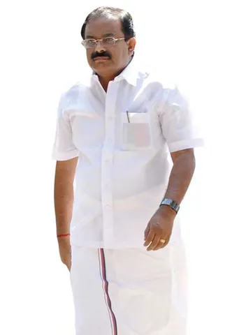 என் துறையில் லஞ்சமா? -சாட்டை எடுக்கும் அமைச்சர்!