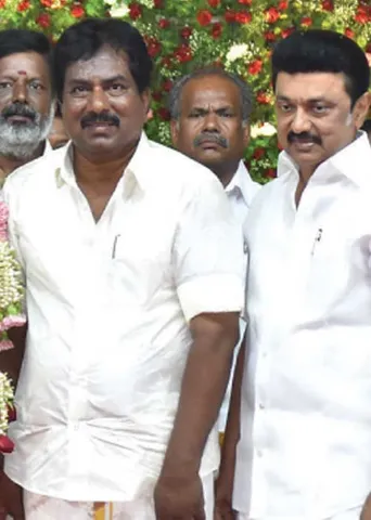 மதுரையை மிரள வைத்த அமைச்சர் இல்லத் திருமணம்!