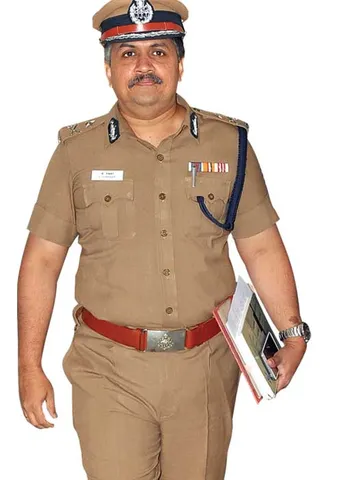 சங்கர் ஐ.பி.எஸ். வெளுத்து வாங்கிய முதல்வர்!