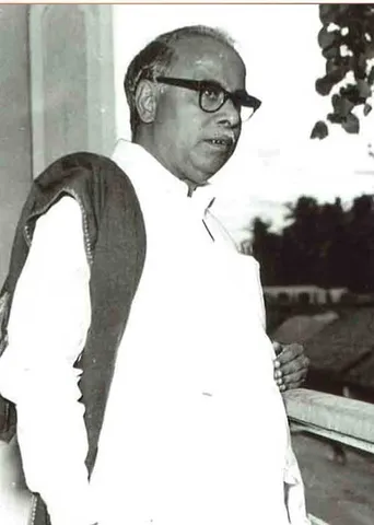 கருப்பு + சிவப்பு = புரட்சி! -ரைட்டர், டைரக்டர் லியாகத் அலிகான் (2)