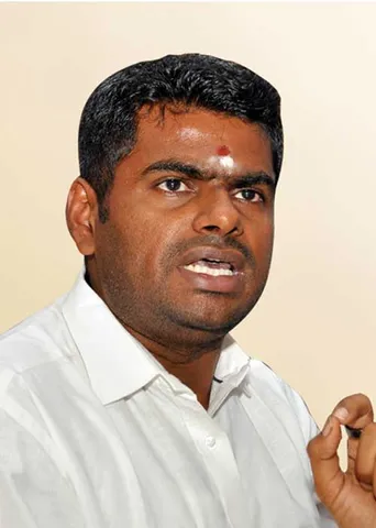 ராங்கால் கைது பயத்தில் விஜயபாஸ்கர்? -லஞ்ச வழக்கில் சிக்கல் குவாரி வசூல்! -அண்ணாமலைக்கு எதிராய் புதிய பூதம்! இடைத்தேர்தல் வெற்றியைக் கொண்டாடாத காங்கிரஸ்! -உச்ச கட்டத்தில் உள் அரசியல்!