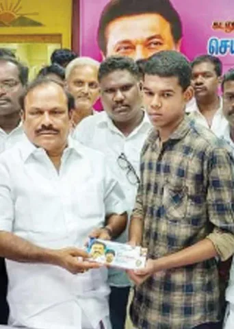 பரிதவித்த பத்திரிகையாளர் குடும்பம்! ஆதரவுக் கரம்கொடுத்த அமைச்சர், எம்.எல்.ஏ.க்கள்!