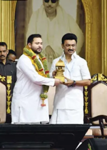 கவிதைச் சாரலுடன் திறந்து வைக்கப்பட்ட கலைஞர் கோட்டம்! - நெகிழ்ச்சியில் க.செல்வகுமார்