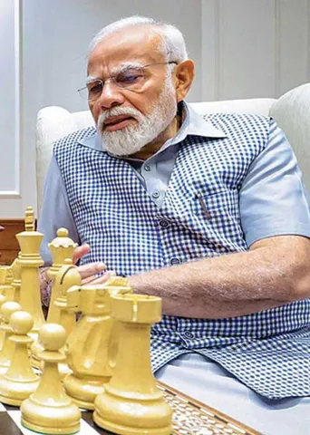 இந்தியாவுடன் மோதிப் பார்க்கும் மோடி!