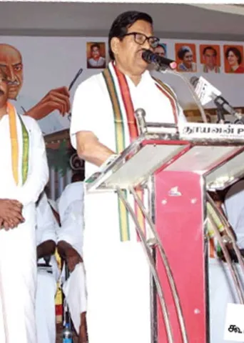 கலகக்குரல்! நெல்லை காங்கிரஸ் பரபரப்பு!