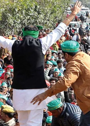 விவசாயிகள் மீது யுத்தம் மோடியின் அரசு பயங்கரவாதம் !