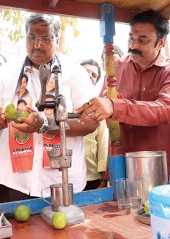 வட சென்னை வேகம் காட்டும் ராயபுரம் மனோ!