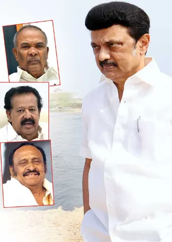 வேட்டு வைக்கும் உள்ளடி! ஸ்டாலின் கையில் எச்சரிக்கை ரிப்போர்ட்!