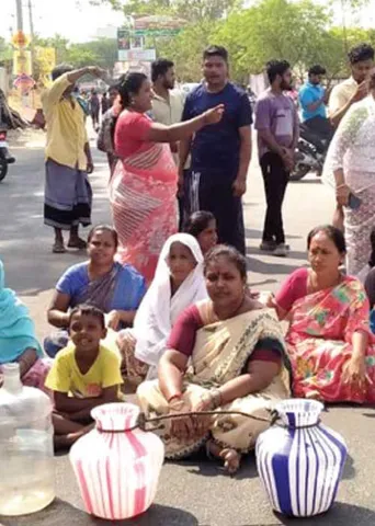தண்ணீர்ப் பஞ்சம்! -தவிக்கும் மக்கள் பலியாகும் விலங்குகள்!