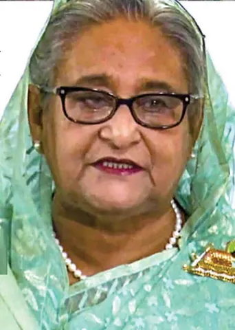 வன்முறை தேசமான வங்கதேசம்! தமிழக மாணவர்கள் மீட்பு!