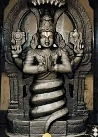 காரணங்கள் நிகழ்த்தும் அற்புதமும் ஆளுமையும் -மேல்மருவத்தூர் எஸ். கலைவாணி