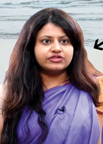 ஐ.ஏ.எஸ்., ஐ.பி.எஸ். சான்றிதழ் முறைகேடு! -வெடிக்கும் பூஜா கேட்கர் விவகாரம்!