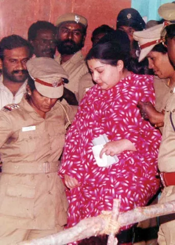 போர்க்களம்! நக்கீரன் கோபால்  (297)