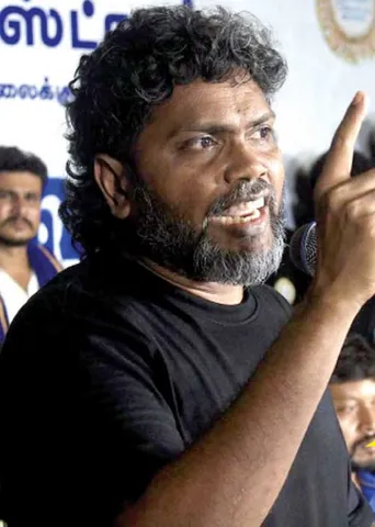 அ.தி.மு.க.வும் தி.மு.க.வும் பட்டியலின மக்களை ஏமாற்றுகின்றன! இயக்குனர் பா. ரஞ்சித் ஆவேசப் பேச்சு!