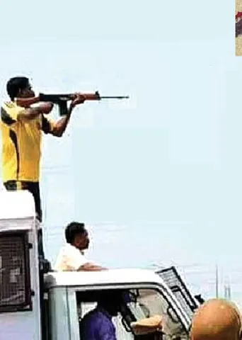 தூத்துக்குடி துப்பாக்கிச்சூடு : தொழிலதிபருக்காக 13 உயிர்களை பழிவாங்கிய காக்கிகள்! கண்டித்த உயர் நீதிமன்றம்!