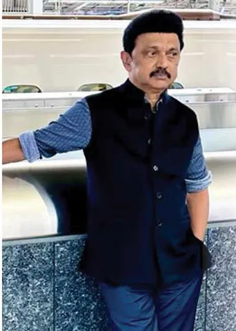 வெளிநாட்டு பயணத்தில் முதல்வர்! சிக்கலில் சீனியர் அமைச்சர்கள்!