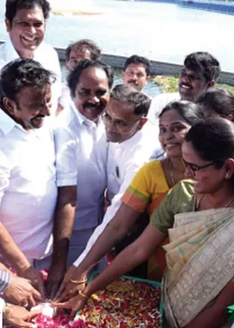 கட்டுமானப்பணி தாமதம்! கடைமடைக்கு வராத தண்ணீர்!