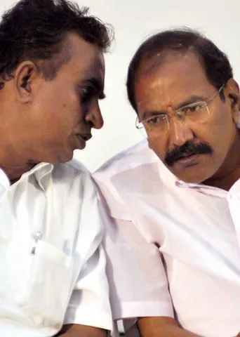 அ.தி.மு.க.வை கைப்பற்றும் மணி & கோ!