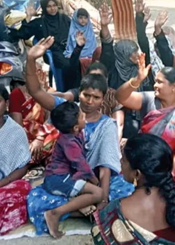 கிராமங்களை அழிக்கும் கடன் நிறுவனங்கள் -முதல்வருக்கு பெண்களின் வேண்டுகோள்!