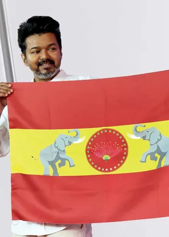 பறந்தது விஜய் கொடி! பதறும் கட்சிகள்!