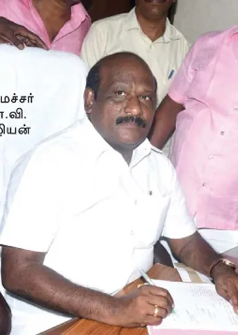 உயர் கல்வித்துறையில் சுழன்றடிக்கும் பிரச்சனைகள்!