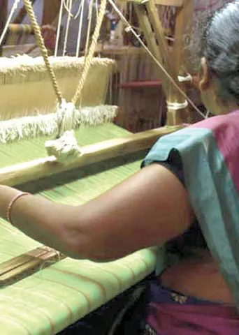 மெத்தனத்தில் அதிகாரிகள்! பரிதவிக்கும் நெசவாளர்கள்!