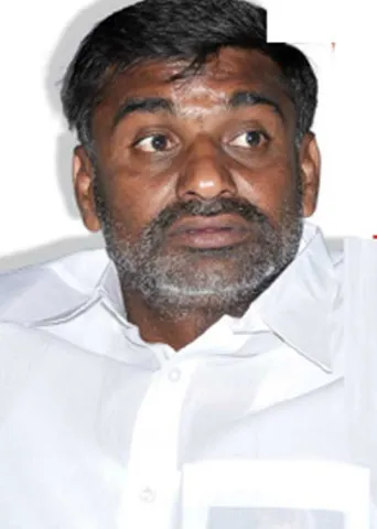 கமிஷன் தகராறு! சிக்கும் மாறி அமைச்சர்!