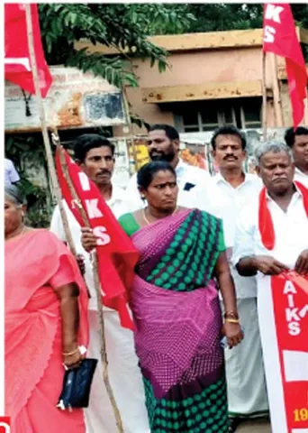 கார்ப்பரேட்டுகள் வசமாகும் ஏரி, குளங்கள்! போராட்டத்தில் விவசாயிகள்!