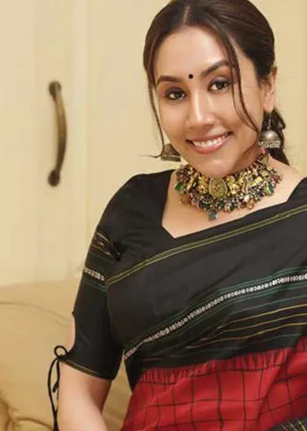 பதவிக்காக அரசியலுக்கு வரவில்லை! இது என்னோட போர்க்களம்! பெண்களை மதிக்கும் இயக்கம் தி.மு.க! -திவ்யா சத்யராஜ் தடாலடி!