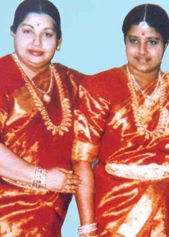 ராங்கால் தமிழகத்துக்கு திரும்பும் ஜெ.வின் கிலோகணக்கான நகைகள்! ஆதவ்வை விரட்டிய எடப்பாடி! ஆயிரம் பெரியார்களை உருவாக்குவோம் -திருமா!
