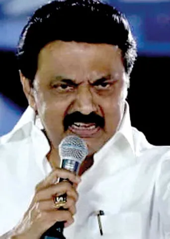 மோடி அரசின் இந்தித் திமிர்! கொந்தளிக்கும் தமிழ்நாடு!