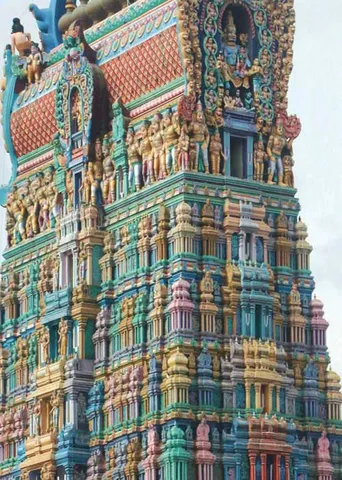 கோடிகளில் புரளும் அர்ச்சகர்கள்? ஆண்டாளின் பெயரால் நடக்கும் அட்டூழியங்கள்!