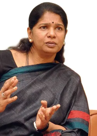 முதல்வரின் எச்சரிக்கையைக் கண்டு பா.ஜ.க. அலறுகிறது! -கனிமொழி ஆவேசம்!