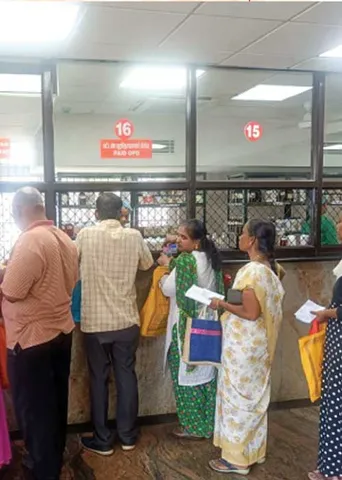 எங்களுக்கு தேவை சமநீதி! மருந்தாளுநர்கள் குமுறல்!