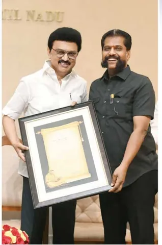 நக்கீரன் ஆசிரியருக்கு கலைஞர் எழுதுகோல் விருது!