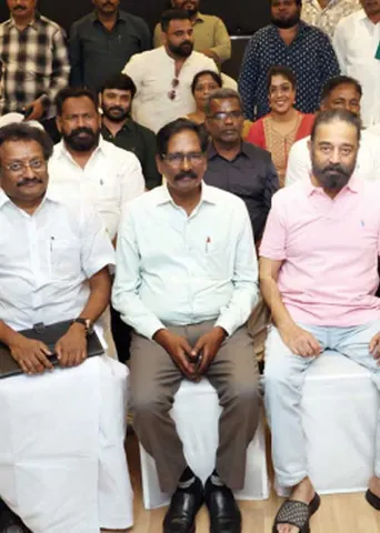 கட்சியா? சினிமா கம்பெனியா? கமல் கட்சி குழப்பம்!
