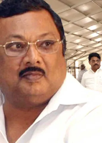 பொதுக்குழுவில் அழகிரி! -மதுரை பரபரப்பு!