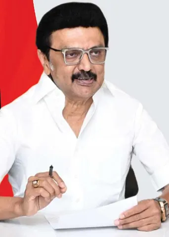 அதிருப்தி சீனியர்கள்! தி.மு.க .வை உடைக்க டெல்லி பிளான்!