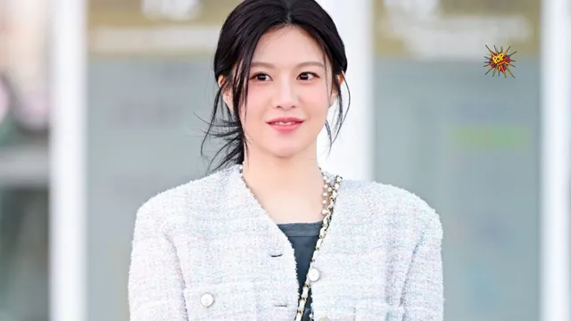 Go Youn Jung’s Photos from Chanel’s Paris Show Spark Debate Among Netizens
