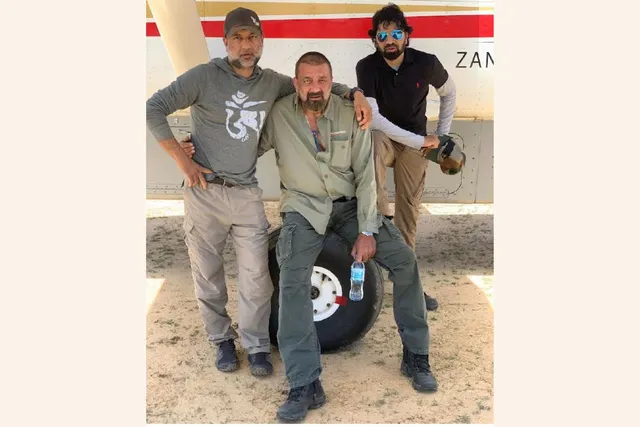 “Gift for someone you love” Sanjay Dutt's best friends Paresh Ghelani and Jay Patel gives best gift ever, promulgate to sponsor Cancer Surgery for the needy patient on 29th July of each year