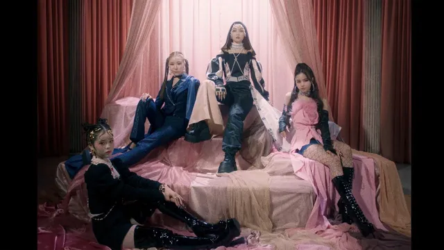 Powerful Hiphop / R&B Girl Group XG release a new rap video featuring 4 members