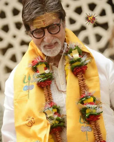 Amitabh Bachchan thanks his fans for pouring in their birthday wishes for him. says 'I hold them closer'