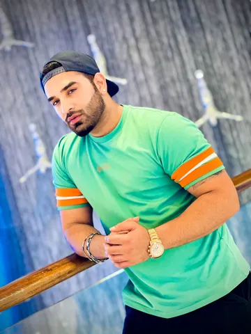 Paras Chhabra compares Vishal Kotian with Arhaan Khan of Bigg Boss 13, Netizens go ROFL