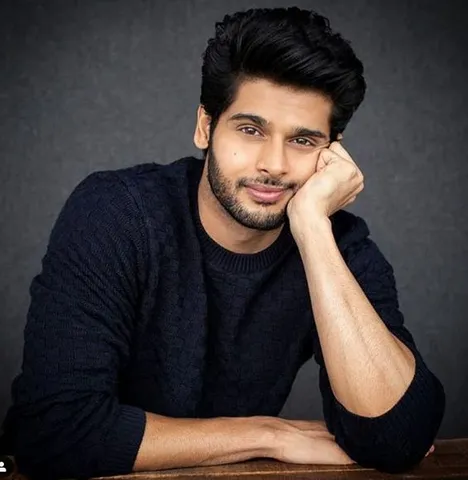 Abhimanyu Dassani lost 10 kgs for Meenakshi Sundareshwar after sporting a bulky body in Nikamma