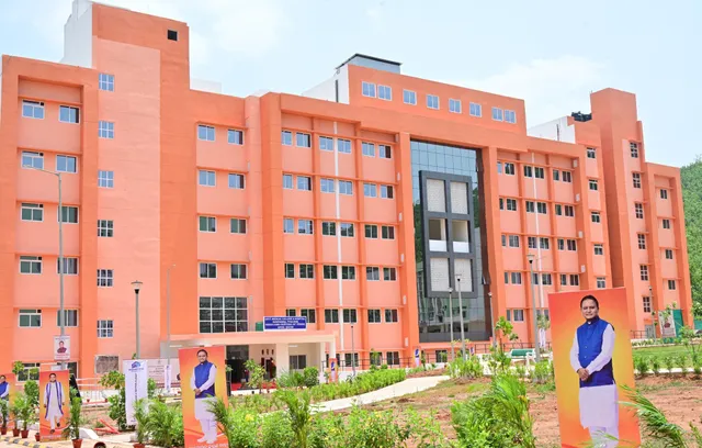 Odisha: CM inaugurates medical college, 650-bed hospital in Kandhamal