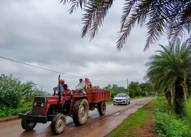 Per capita income in 112 rural districts in India crosses $2,000: Report