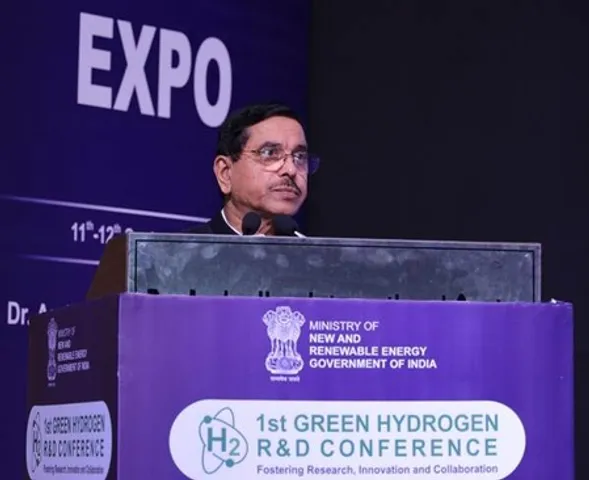 Govt launches Rs 100 crore fund to boost green hydrogen start-ups