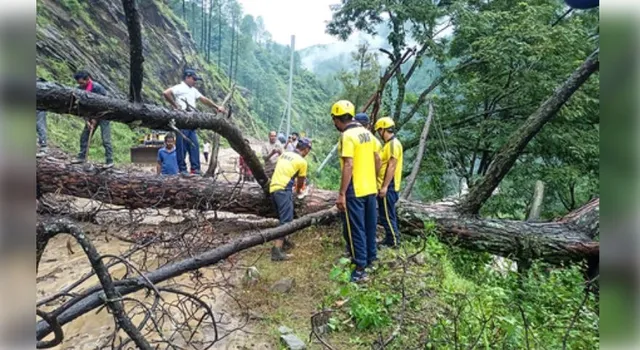 Rescue operations launched after cloudburst in Dehradun’s Karligaad