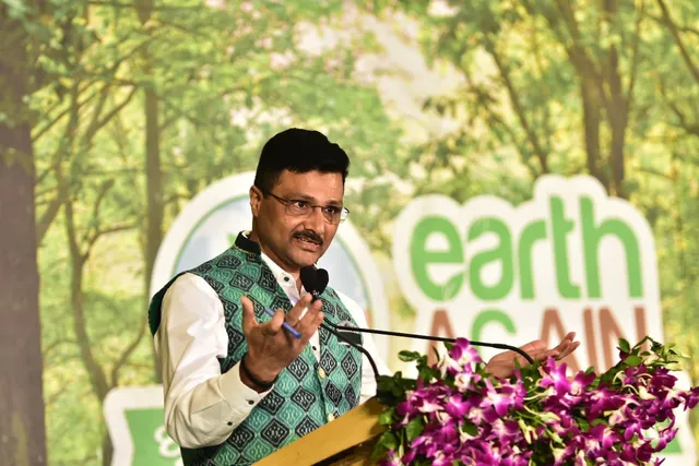 'Earth Again' Conference: Arabinda Padhee advises farmers to adopt climate-resilient practices